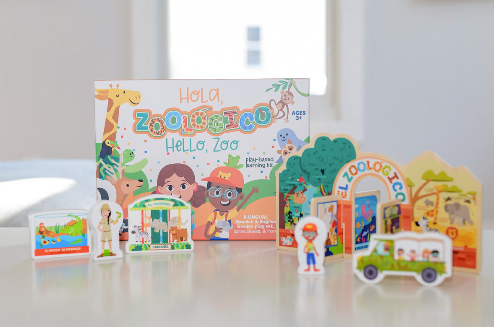 ¡Mi Mundo Bilingüe!: ¡Hola, Zoologico! - Hello, Zoo! – HolaAmigoBox