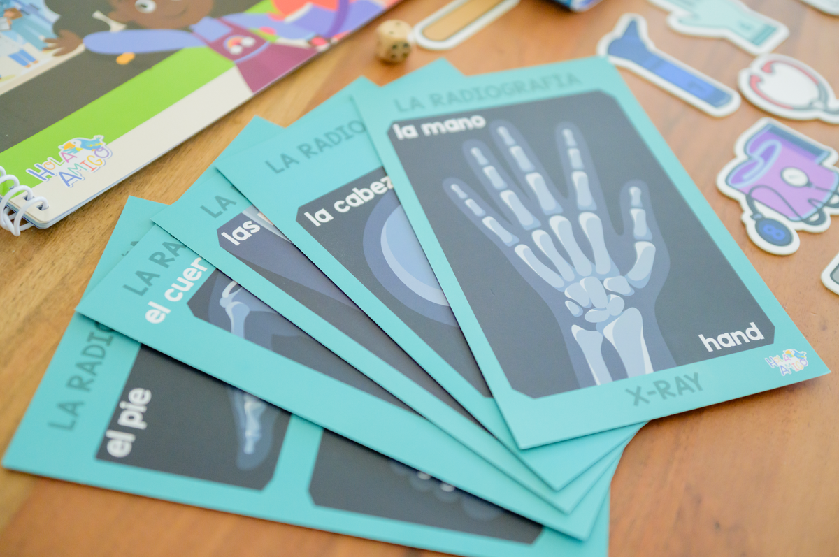 ¡Hola, Hospital! Hello, Hospital! – HolaAmigoBox