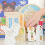 ¡Hola, Museo! Hello, Museum!